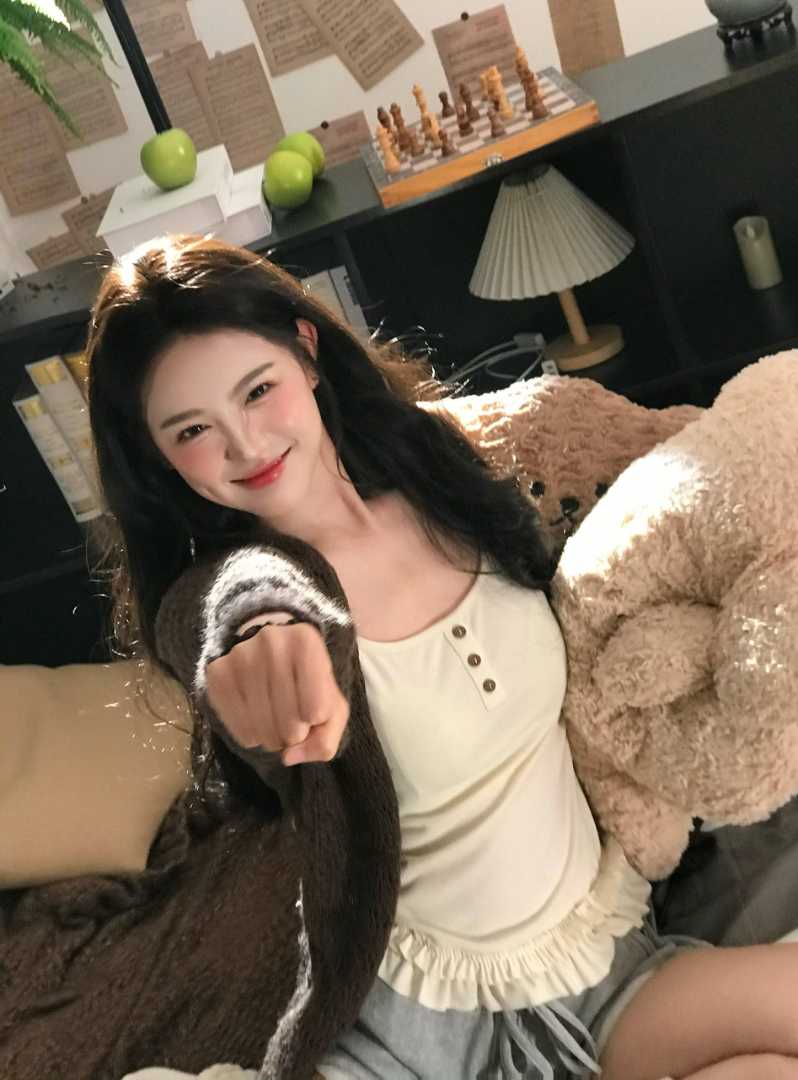 Trang Singapore Escort Vietnamese 24